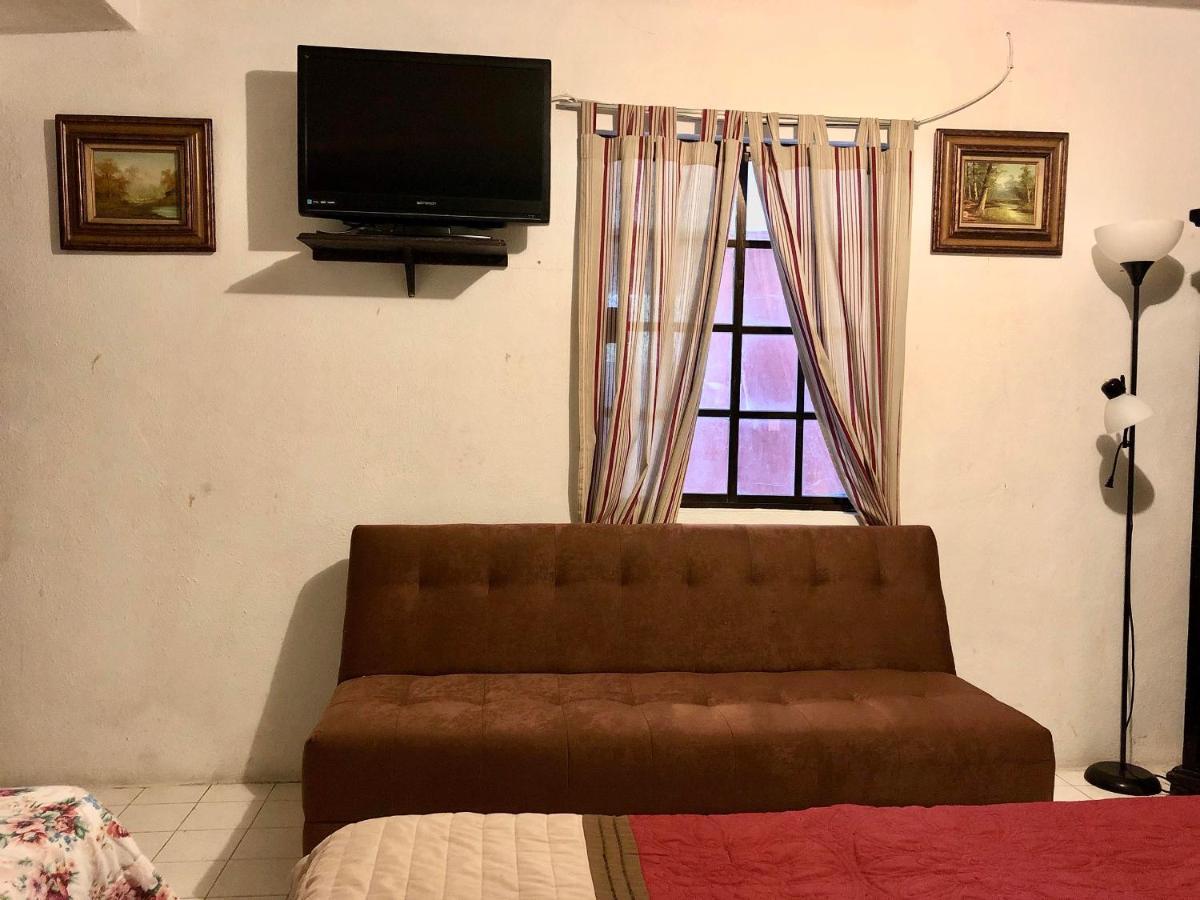 Oyo Hotel Cuatro Reales Galeana Dış mekan fotoğraf