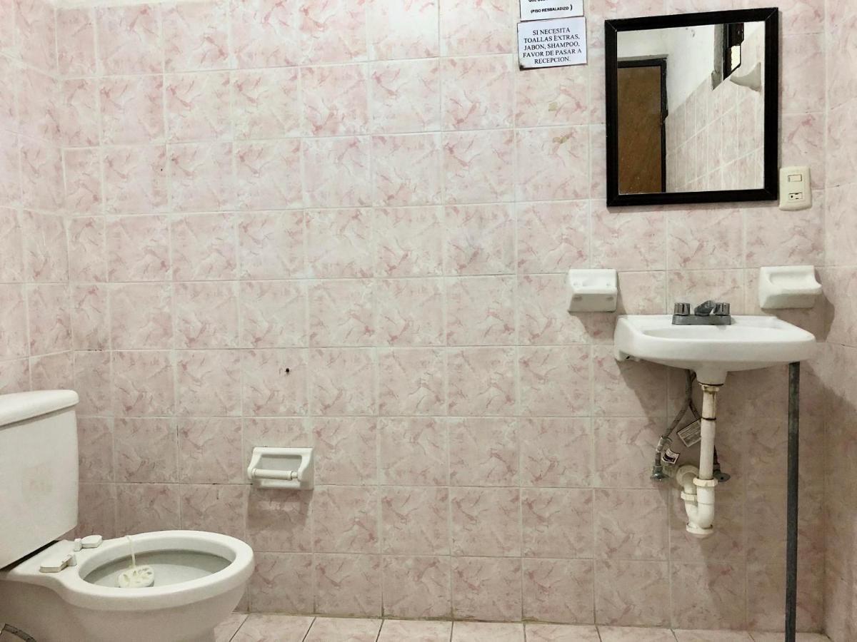 Oyo Hotel Cuatro Reales Galeana Dış mekan fotoğraf